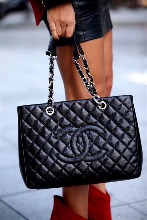 Chanel outlet handbags